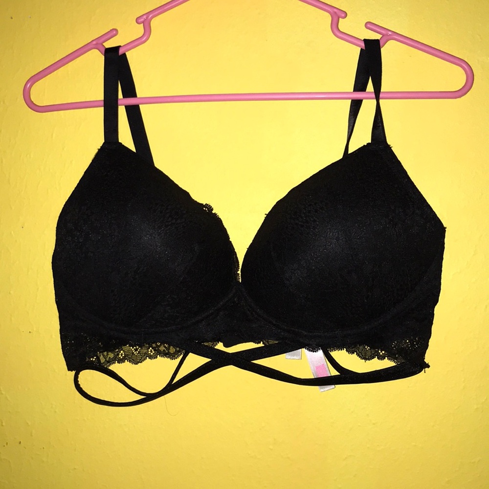 Victorious secret PINK date wireless push up bra